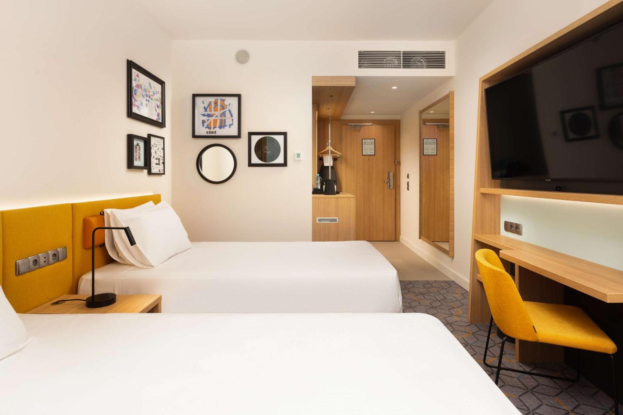 Hampton By Hilton Lodz City Center Extérieur photo