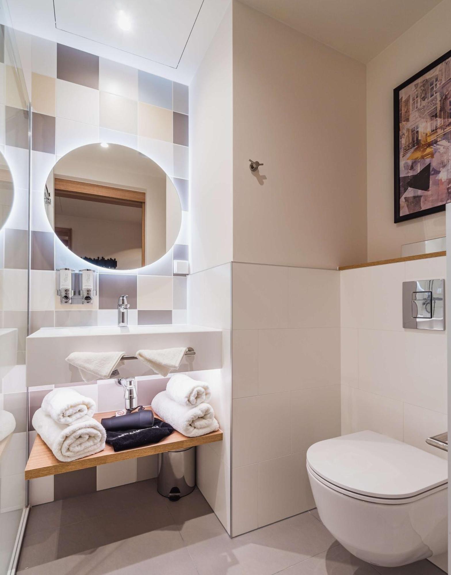 Hampton By Hilton Lodz City Center Extérieur photo