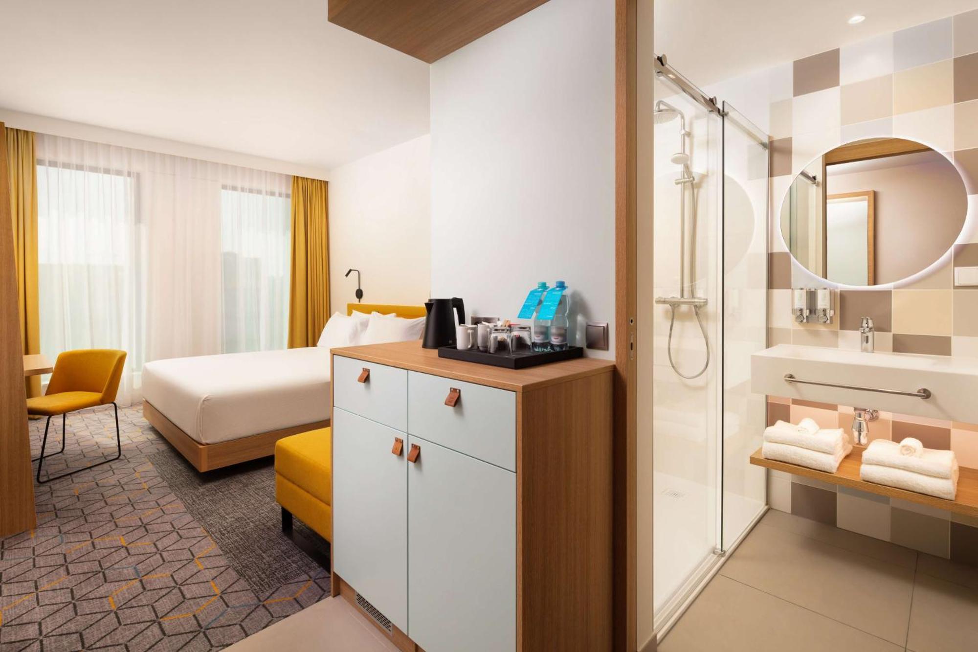 Hampton By Hilton Lodz City Center Extérieur photo