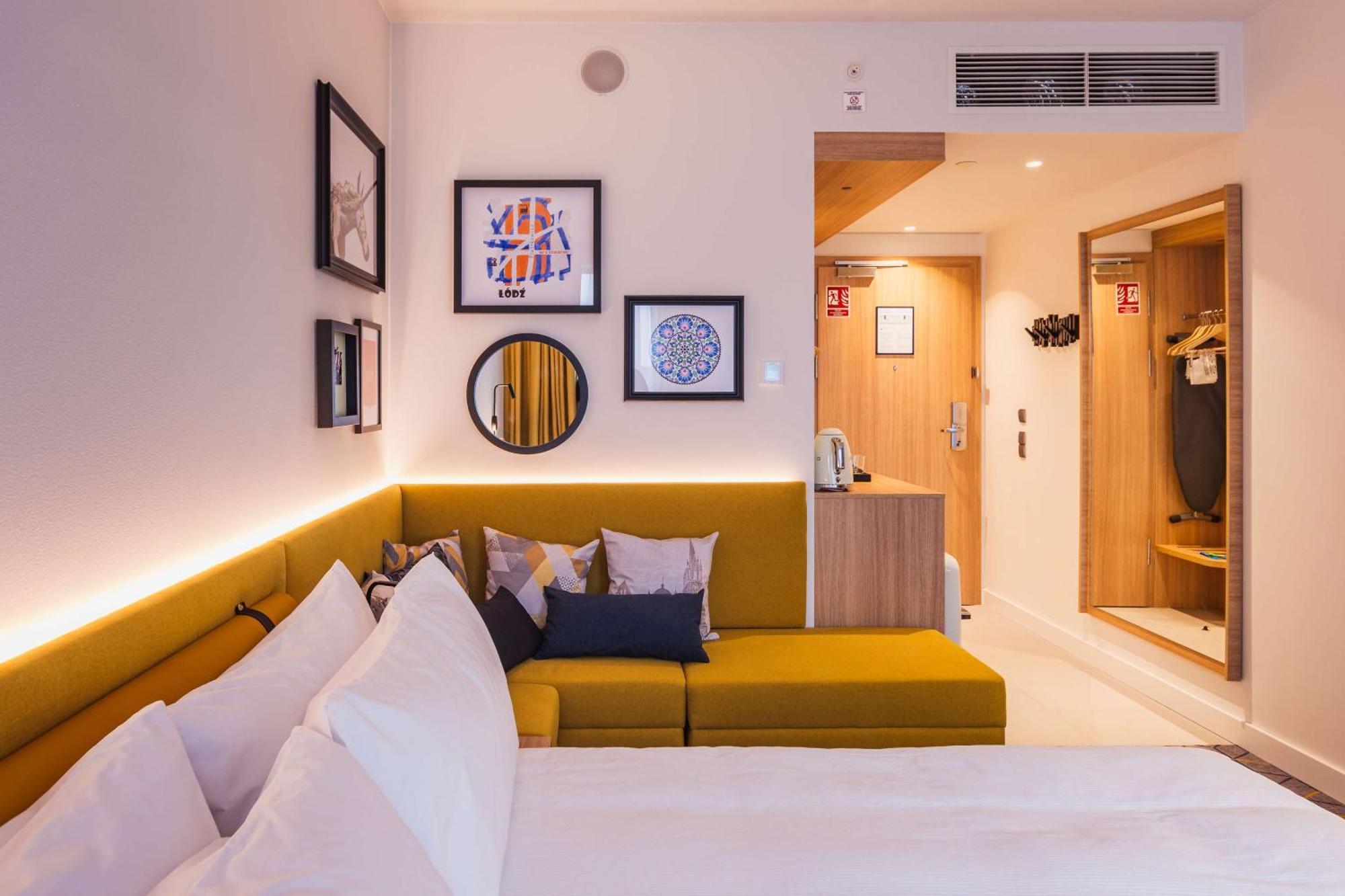 Hampton By Hilton Lodz City Center Extérieur photo